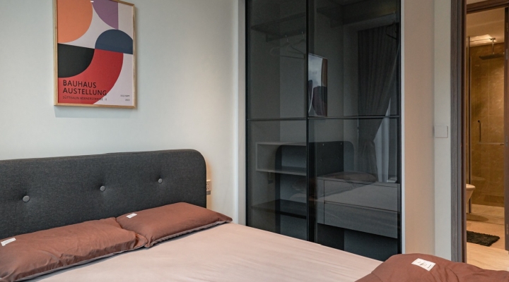 Cho thuê căn hộ 2 phòng ngủ Opera Residence - Full nội thất