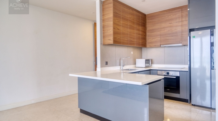 SELLING 2 bedroom Vietnamese quota - 9.5Billion